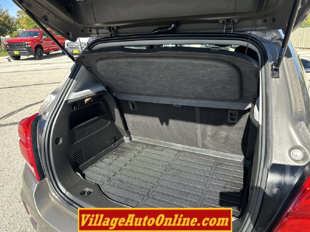 Used 2020 Chevrolet Trax LT w/ Driver Confidence Package AWD/4WD image 28