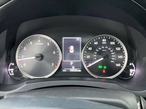 Used 2024 Lexus IS 350 F Sport w/ Accessory Package 2 RWD image 27