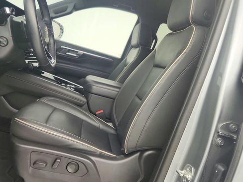 Certified 2025 Chevrolet Tahoe Premier RWD image 14