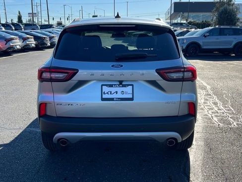 Used 2024 Ford Escape Platinum image 9