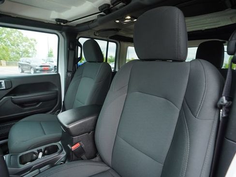 Used 2021 Jeep Wrangler Unlimited Sport AWD/4WD image 35