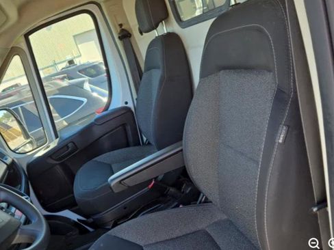 Used 2021 RAM ProMaster 2500 FWD image 6