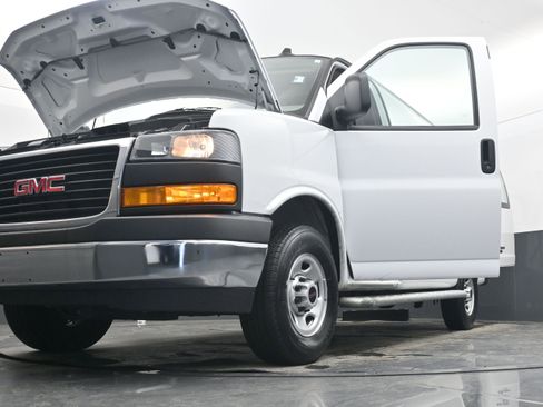 Used 2024 GMC Savana 2500 w/ Driver Convenience Package image 40