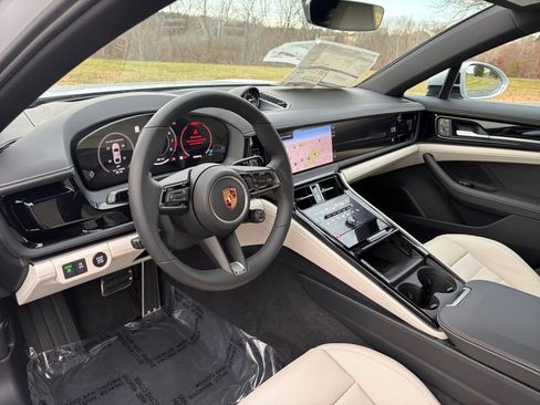 New 2026 Porsche Panamera 4 image 15