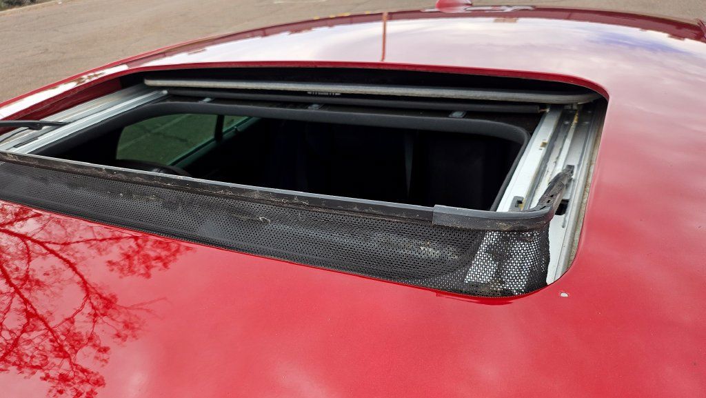 Used 2016 Cadillac ATS V w/ Luxury Package RWD image 40
