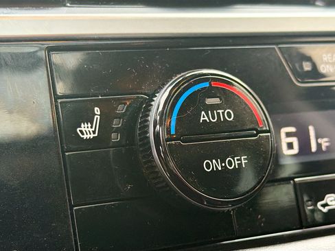 Used 2023 Nissan Pathfinder SL w/ SL Premium Package AWD/4WD image 26
