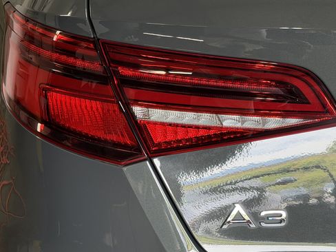 Used 2018 Audi A3 e-tron Premium w/ Sport Package FWD image 9