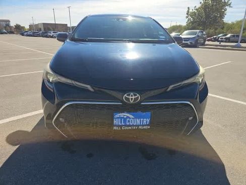 Used 2019 Toyota Corolla XSE image 2