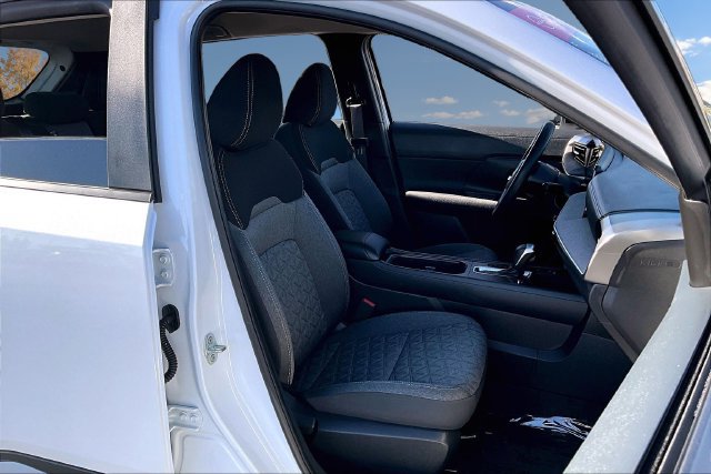 Used 2026 Nissan Kicks SV FWD image 26