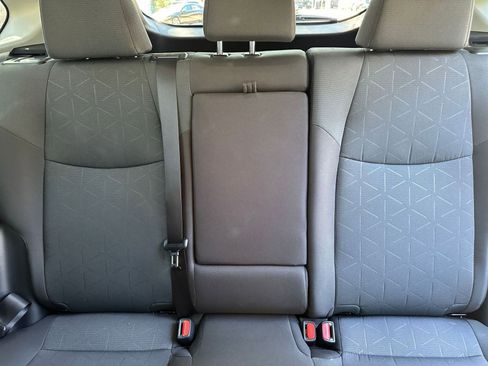 Used 2025 Toyota RAV4 XLE image 32