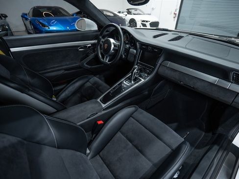 Used 2015 Porsche 911 GT3 RWD image 28