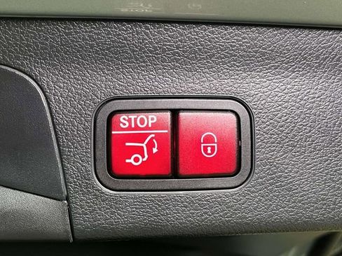 Used 2025 Mercedes-Benz GLS 450 4MATIC image 20