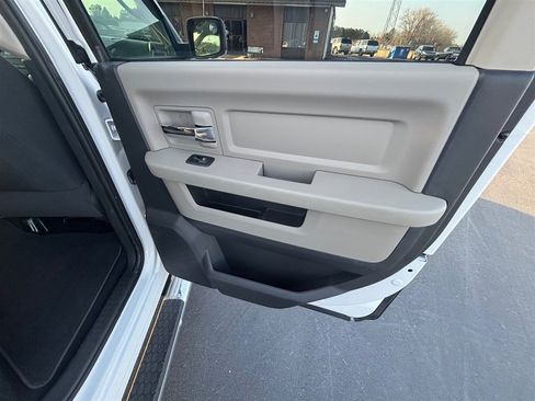 Used 2012 RAM 1500 Big Horn w/ Luxury Group image 18