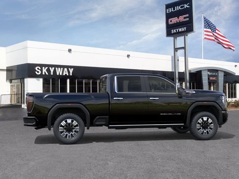 New 2026 GMC Sierra 2500 Denali w/ Technology Package AWD/4WD image 5