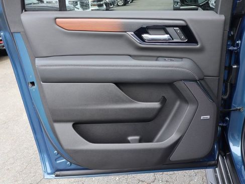 New 2026 GMC Yukon XL Denali w/ LPO, Floor Liner Package AWD/4WD image 20