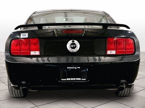 Used 2006 Ford Mustang GT Premium RWD image 5