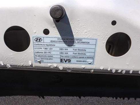 Used 2019 Hyundai Ioniq Electric image 37