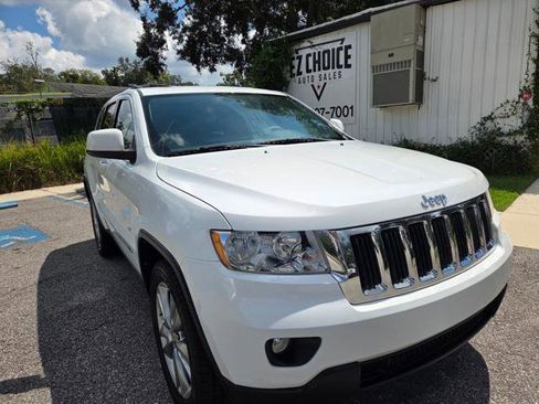 Used 2013 Jeep Grand Cherokee Laredo image 2