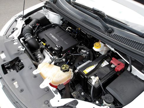 Used 2020 Chevrolet Sonic LT image 21