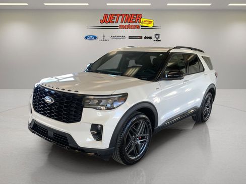 Used 2025 Ford Explorer ST-Line w/ Premium Package AWD/4WD image 3
