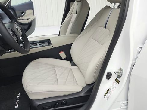 New 2026 Nissan Sentra SL w/ Floor Mat Package FWD image 19