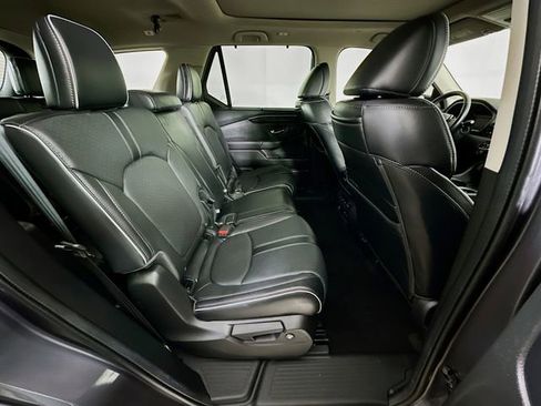 Certified 2024 Honda Pilot Elite image 9