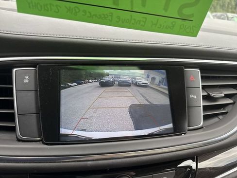 Used 2019 Buick Enclave Essence FWD image 24