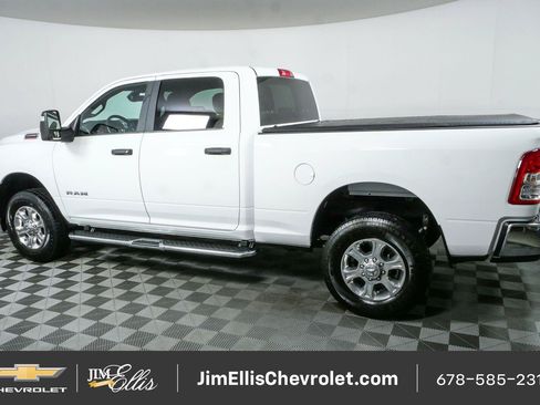Used 2024 RAM 2500 Big Horn AWD/4WD image 28
