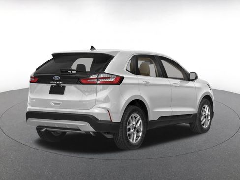 Used 2024 Ford Edge SEL AWD/4WD image 6