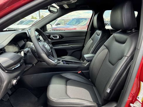 New 2026 Jeep Compass Latitude AWD/4WD image 13
