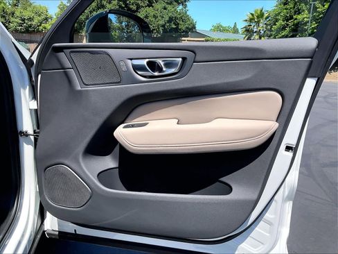 New 2026 Volvo XC60 T8 Plus w/ Protection Package Premier AWD/4WD image 29