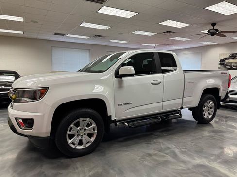 Used 2016 Chevrolet Colorado LT w/ LT Convenience Package AWD/4WD image 11
