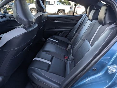 Used 2025 Toyota Camry SE w/ Convenience Package FWD image 27