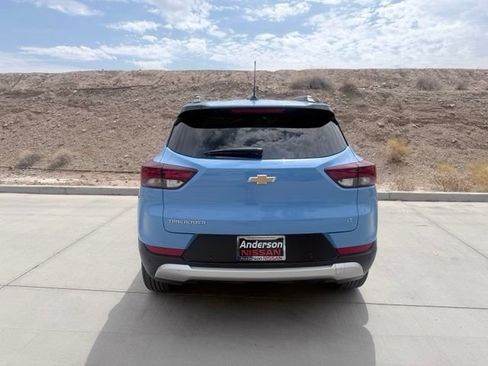 Used 2024 Chevrolet TrailBlazer LT w/ LT Cold Weather Package FWD image 7