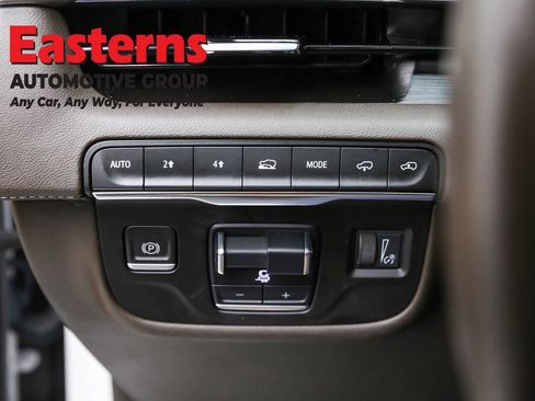 Used 2022 Cadillac Escalade ESV Sport w/ Touring Package image 23