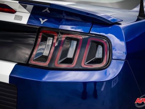 Used 2013 Ford Mustang Shelby GT500 RWD image 45