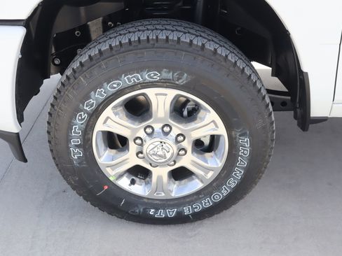 New 2026 RAM 2500 Big Horn AWD/4WD image 18