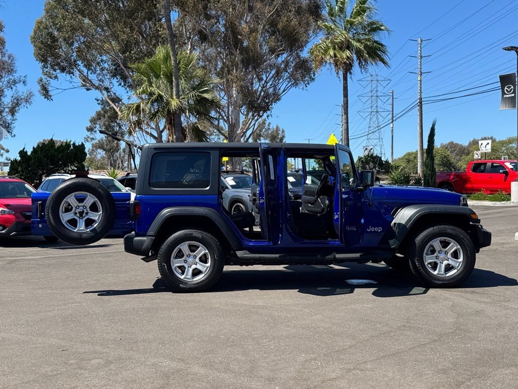 Used 2018 Jeep Wrangler Unlimited Sport S AWD/4WD image 29