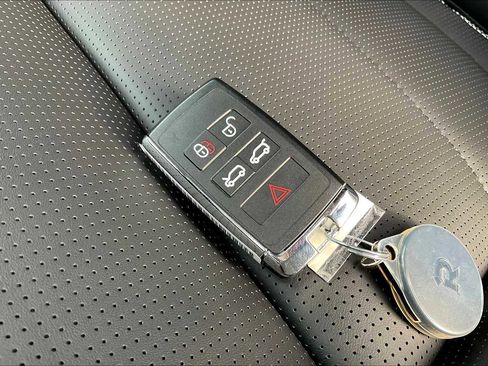 New 2024 Jaguar I-PACE R-Dynamic HSE image 33