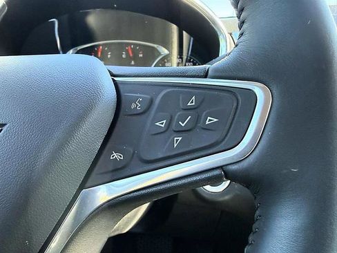 Used 2022 Chevrolet Equinox LT FWD image 35
