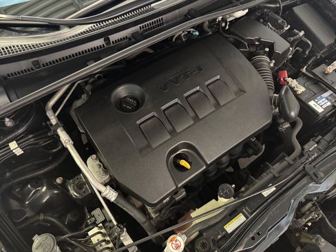 Used 2019 Toyota Corolla LE FWD image 35