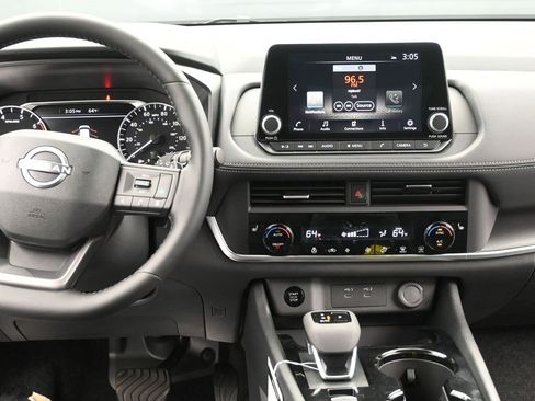 New 2026 Nissan Rogue SV image 15