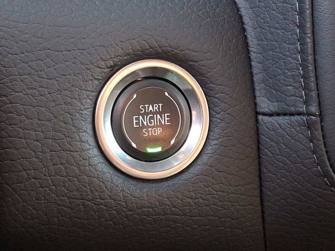 Used 2024 GMC Yukon Denali image 26