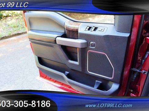 Used 2017 Ford F150 Platinum w/ Equipment Group 701A Luxury AWD/4WD image 30