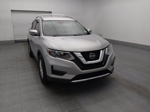 Used 2019 Nissan Rogue SV FWD image 14