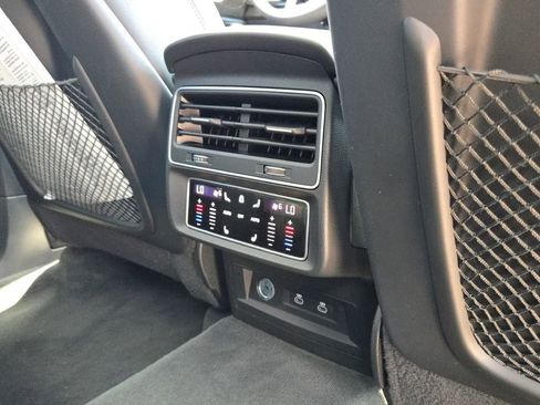 Used 2023 Audi Q7 3.0T Prestige image 10