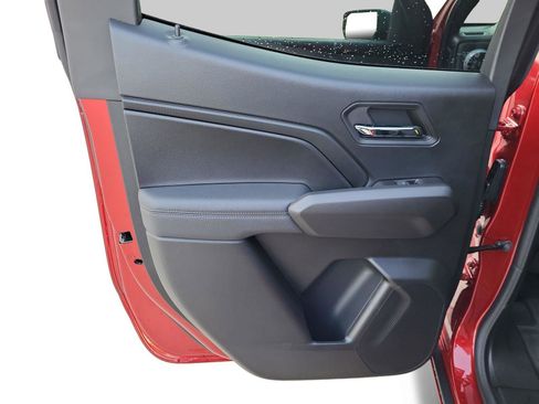 Used 2024 Chevrolet Colorado LT w/ LT Convenience Package II image 16