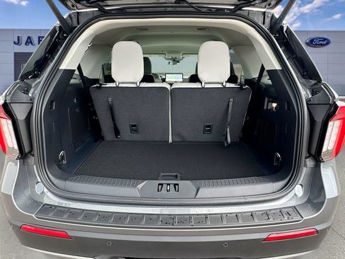 New 2026 Ford Explorer Active w/ Active Comfort Package RWD image 26
