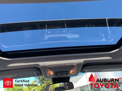 Used 2021 Toyota RAV4 XLE w/ Convenience Package AWD/4WD image 30