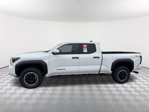 New 2026 Toyota Tacoma TRD Off-Road AWD/4WD image 4